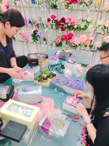 Adult class - Preserved flower box 