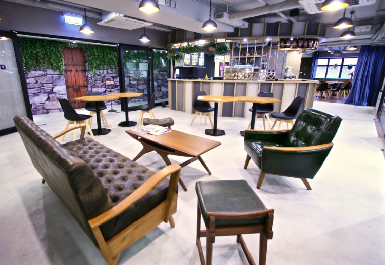 Members-only Cafe@playground.work is the signature 