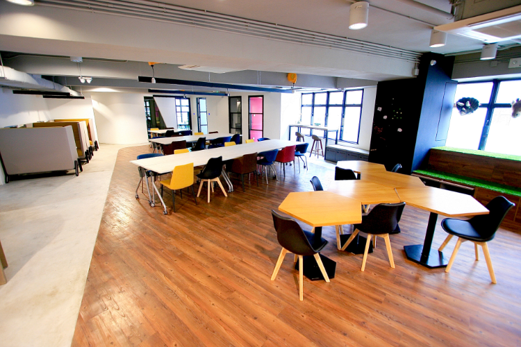4000sqft merry-go-round coworking space